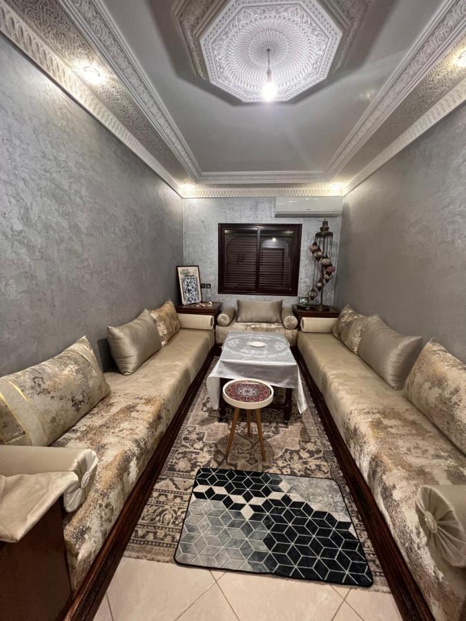 Julie'S Private Apartment Marrakesh Bagian luar foto