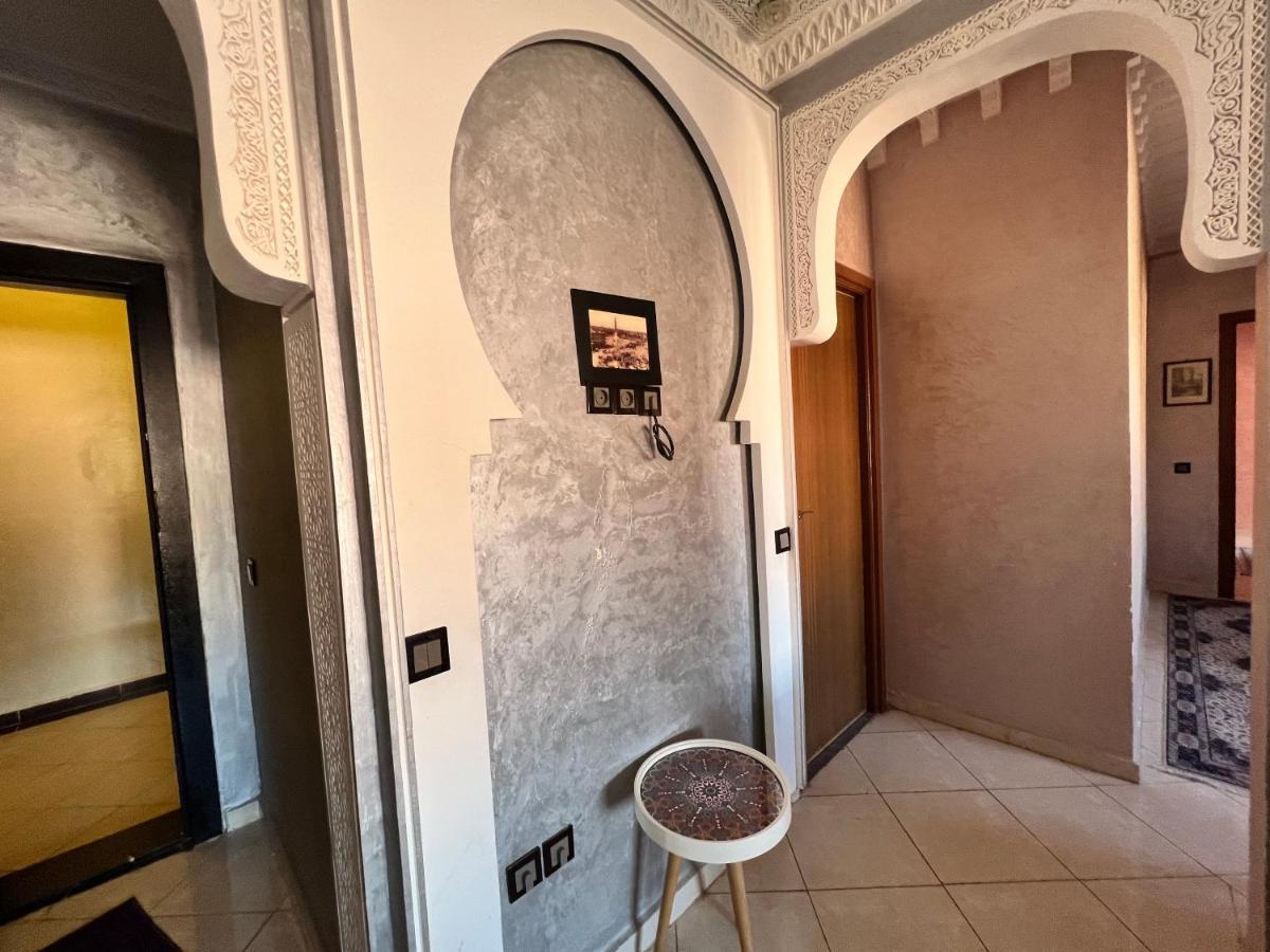 Julie'S Private Apartment Marrakesh Bagian luar foto