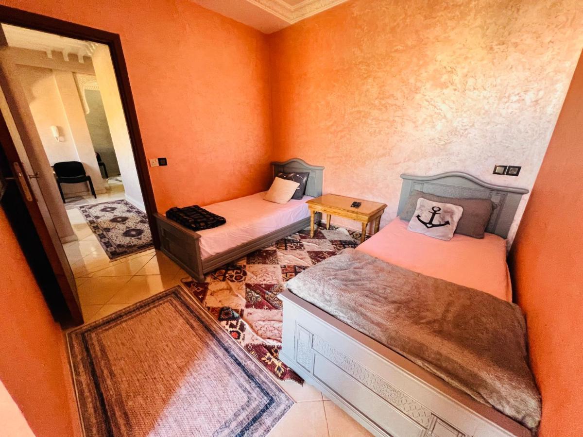 Julie'S Private Apartment Marrakesh Bagian luar foto